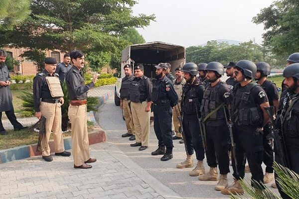 کے پی پولیس میں باہمی تبادلوں اور تعیناتیوں پر فوری پابندی عائد