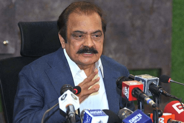 آج اگر بات یہاں تک پہنچ گئی ہے تو اس میں پی ٹی آئی کی سوشل میڈیا مہم اور الزامات کاعمل دخل ہے، رانا ثنااللہ